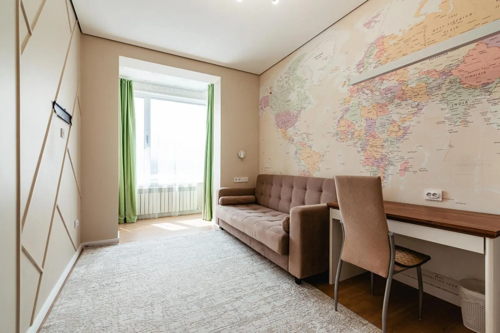 4 Bedroom Lux Qazaq Apartments Alma-Ata