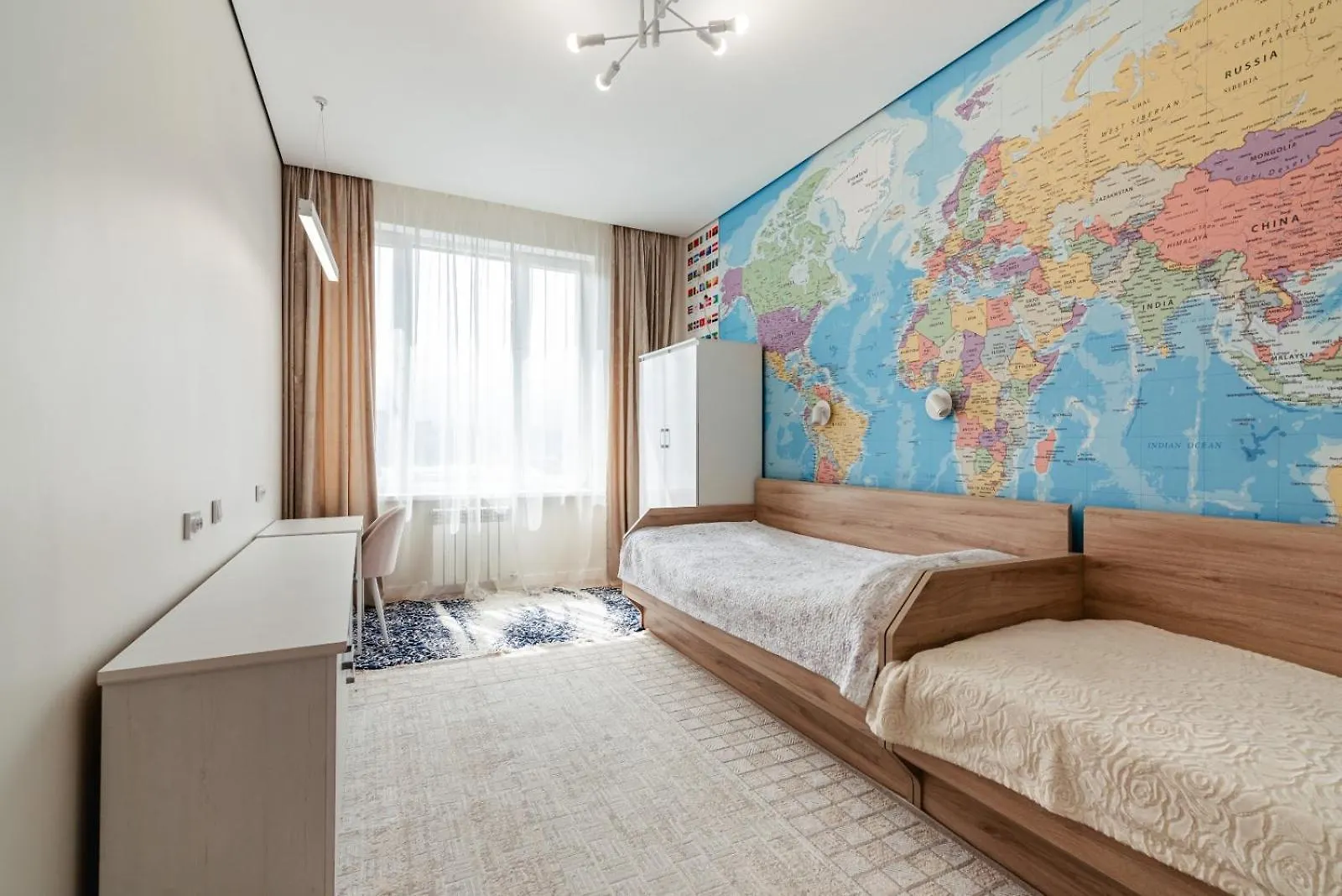 4 Bedroom Lux Qazaq Apartments Alma-Ata